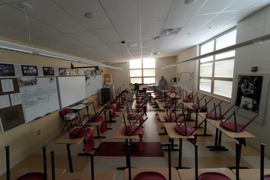 A classroom is seen empty ahead of the state-wide school closures in Ohio, in an effort to curb the spread of the coronavirus, inside West Milton Exempted Village School District in West Milton, Ohio, U.S., March 13, 2020. REUTERS/Kyle Grillot