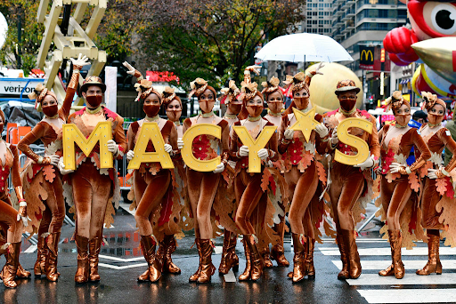 Performers at the parade wearing masks (Getty Images for Macy’s Inc./Eugene Gologursky)
