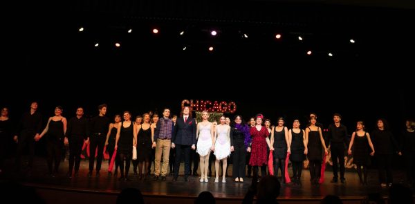 The cast of Chicago