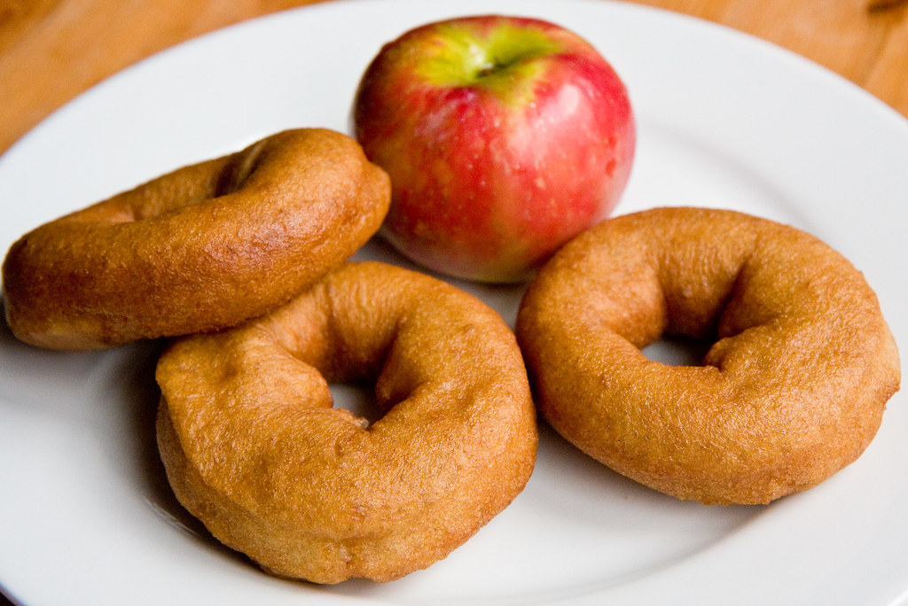 Apple Cider Donuts: A Taste of Autumn