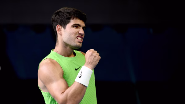 Carlos Alcaraz beating Alexander Zverev