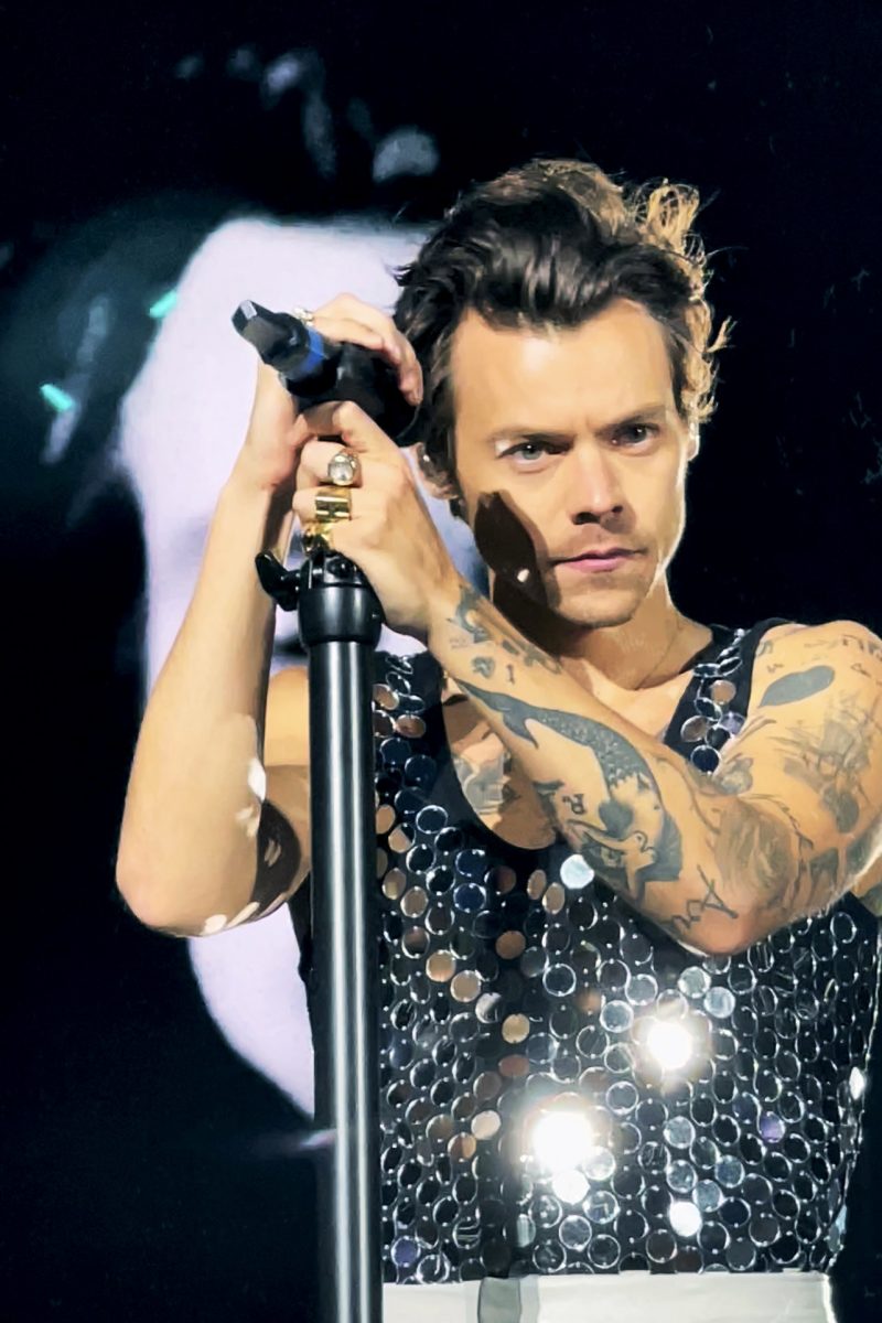 Harry Styles is back!
